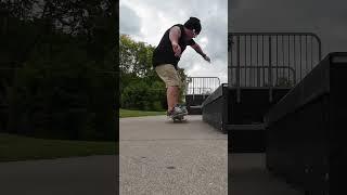 Switch FS Noseslide Shove-It #newtrick #skateboarding #esskateboarding