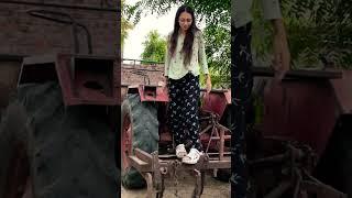 Desi life‍#trector#farming#desilife#roots#desigirl#tranding#viral#short#video#vruti#patel