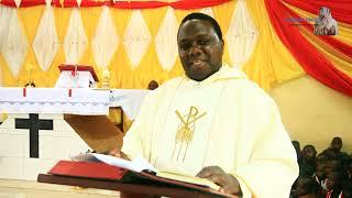 Padre Dkt Kamugisha : Yesu anapoingia vivuli vinatoweka/ Nuru ni tabasamu