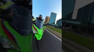 Kawasaki Ninja 400 2023 #shorts #motovlog #kawasaki #ninja #bigbikes #bigbikes #italy #milan