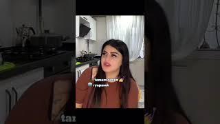 Hülya Mizgin ve müşteri temsilcisi 