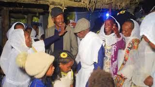 eritraen wedding senafe samuel g/rhlase &Emnet mikiele ሳሙኤል ገርህላስ ምስ እምነት ሚካኤ (ዓዲ ኣሕፍሲ) ' '  part 4