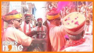 UP CM Yogi Adityanath Celebrates Vibrant Holi 2025 in Gorakhpur | Gorakhnath Temple | News9