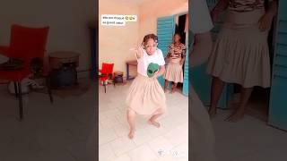 Kabako elle pense que sa soeur est devenu folle #tiktok mali #viral