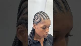 Do I braid weird ?  The stitch braid tutorial is up now!