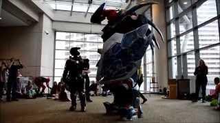 HALO Hunter Cosplay at Emerald City Comicon