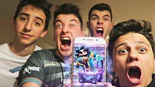 ABRIENDO COFRES A POR EL MAGO ELÉCTRICO CON YOUTUBERS - Clash Royale