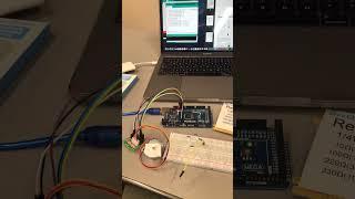 Controlling a DC motor with an Arduino. #arduino #project #2025 #music