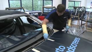 How to Replace a Windscreen in One Minute - Auto windscreens