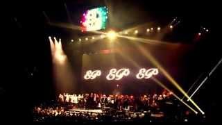 Elvis 35th Anniversary Concert Finale