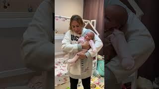 Как одевать грудничка дома зимой?