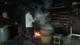 Making cheese high in the mountains according to an old recipe