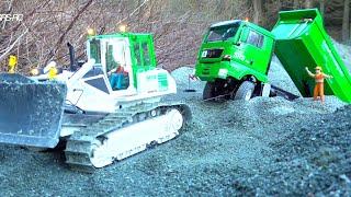 BEST OF RC TRUCKS STUCKING// RC DOZER RESCUE// HEAVY HAULAGE RC TRUCKS STUCKING IN SAND// RC QUARRY