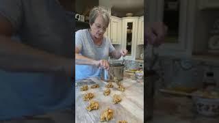 Mama Sue makes OLD-FASHIONED CORNFLAKE CANDY | Desserts from your childhood | Easy desserts for kids