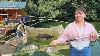 Girl makes fish trap on floating floor.