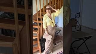 Образ дня сочетание солнечного оттенка + песочный #fashionblog #мода #стиль