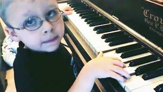 Blind 6-Year-Old Pianist Becomes an Internet Star