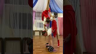 #shortsyoutube #circus #shots #цирк #дальшебольше #втоп #стойканаруках #акробатика