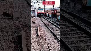 Gorgeous Livery WAP4 (Howrah EL Shade) #wap4 #locomotive #indianrailways #shaggy #shorts