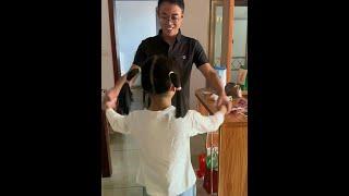 大女儿来啦，阿杰开心的陪她#生女儿就是用来打扮的 #小辫小辫扎起来
