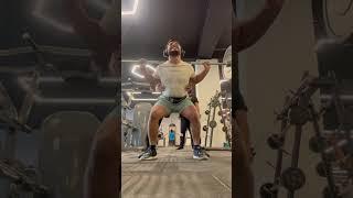 Squats meri jaan… #gym #fitness #motivation