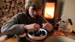 Foraging Mussels / One of the most sustainable sources of animal based protein you can find