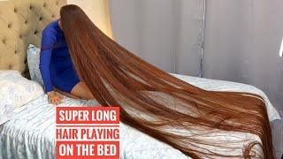 Super long hair playing on the bed (preview) #verylonghair #aliia_more #cheveux #sac