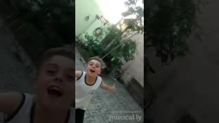 Leonardo justo