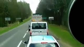 Будьте человечнее! Вы же не свиньи....