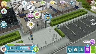 The Sims Freeplay - Simtown Market Tutorial / Start Helping A Courier