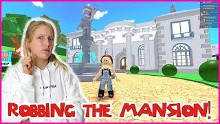 Robbing The Giant Mansion!