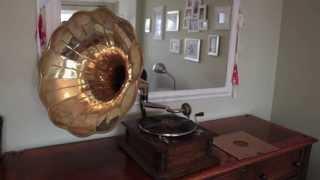 Gramophone playing "When Summer is Gone"