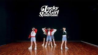 ILLIT (아일릿) ‘Lucky Girl Syndrome’ Dance Practice