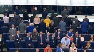 Brexit Party MEPs turn their back against European Parliament during anthem