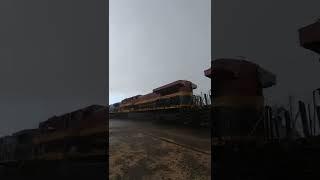 5 locomotoras Kcsm #kcs #railfan #railway #kcsm #railroad #railfanning #mexico #trains #bnsf #fxe