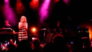 Miss Montreal - Giving up on you ( Tivoli - Utrecht, 05-08-2011)