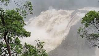 Barron Falls roars!