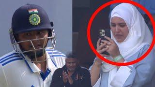 Emotional Sarfaraz khan's Wife Clicking pictures when sarfraz hit first Run come to bat first time