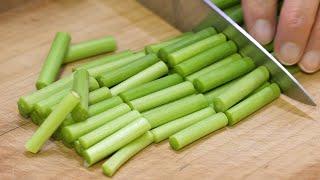 The most delicious way to eat garlic stem / Korean food