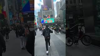 STROLLING ON BROADWAY | 50th St & Broadway | #nycwalk #nyc #timessquare #springwalk #manhattan