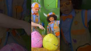 What's inside the DINOSAUR EGG?? Can Blippi and Mael Find the HIDDEN Dino?! #shorts