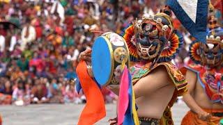 Crowds flock to Bhutan Buddhist festival | AFP