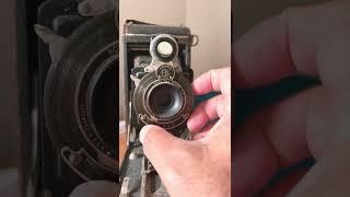 Photography aperture 101 lesson vintage camera style.