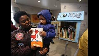 Library Program Puts Books Into the Hands of Transit Riders