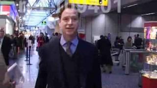 James Hewitt pretends to be a rogue and cad at airport