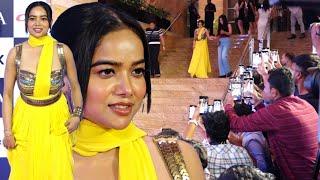 Manisha Rani Looking Gorgeous In Yellow Saree Arrive At NEXA Streaming Academy Awards 2024