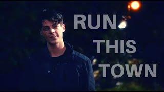 Barry Allen (savitar) Run This Town