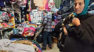 Caring viewer help Maryam, meet the needs of buying clothes.