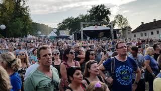 INA REGEN LIVE "WIE A KIND" bei ClamLive auf Burg Clam