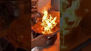 河南老家手擀肉丝炝锅面，最后放花生碎芝麻盐荆芥点缀，吃着那叫一个香。#河南特色美食 #炝锅面#面条 #河南美食#河南人